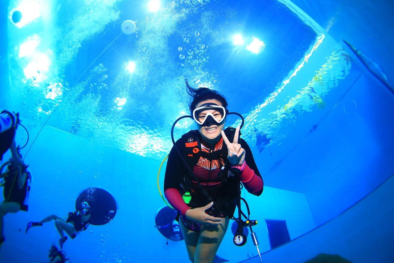 Divecube Hotel Тайджун Екстериор снимка